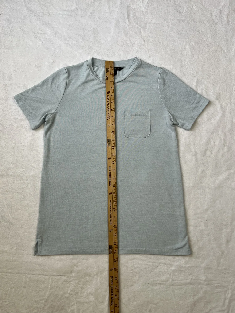 Banana Republic Mens Small Light Green Short Sleeve Pocket Tee Shirt Rayon Blend